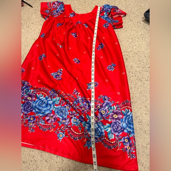 Red Floral Granada red floral size small Muu Muu - Picture 7 of 7